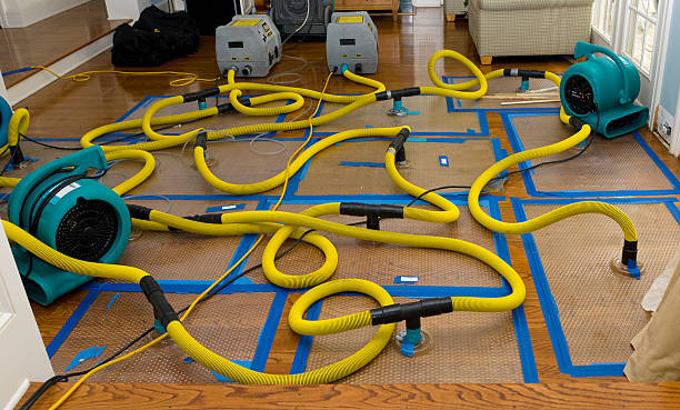 Professional Crawl Space Water Removal technician working in Welch, OK